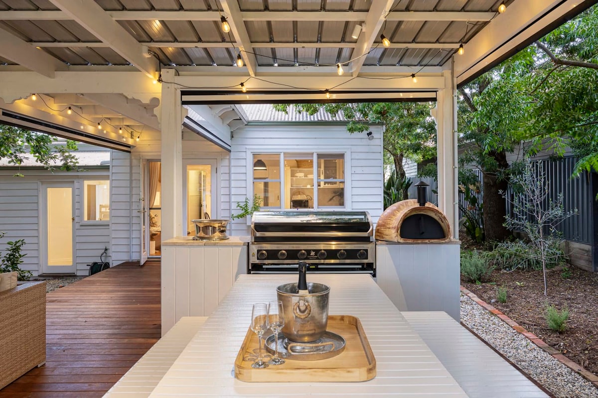 Outdoor BBQ and Dining