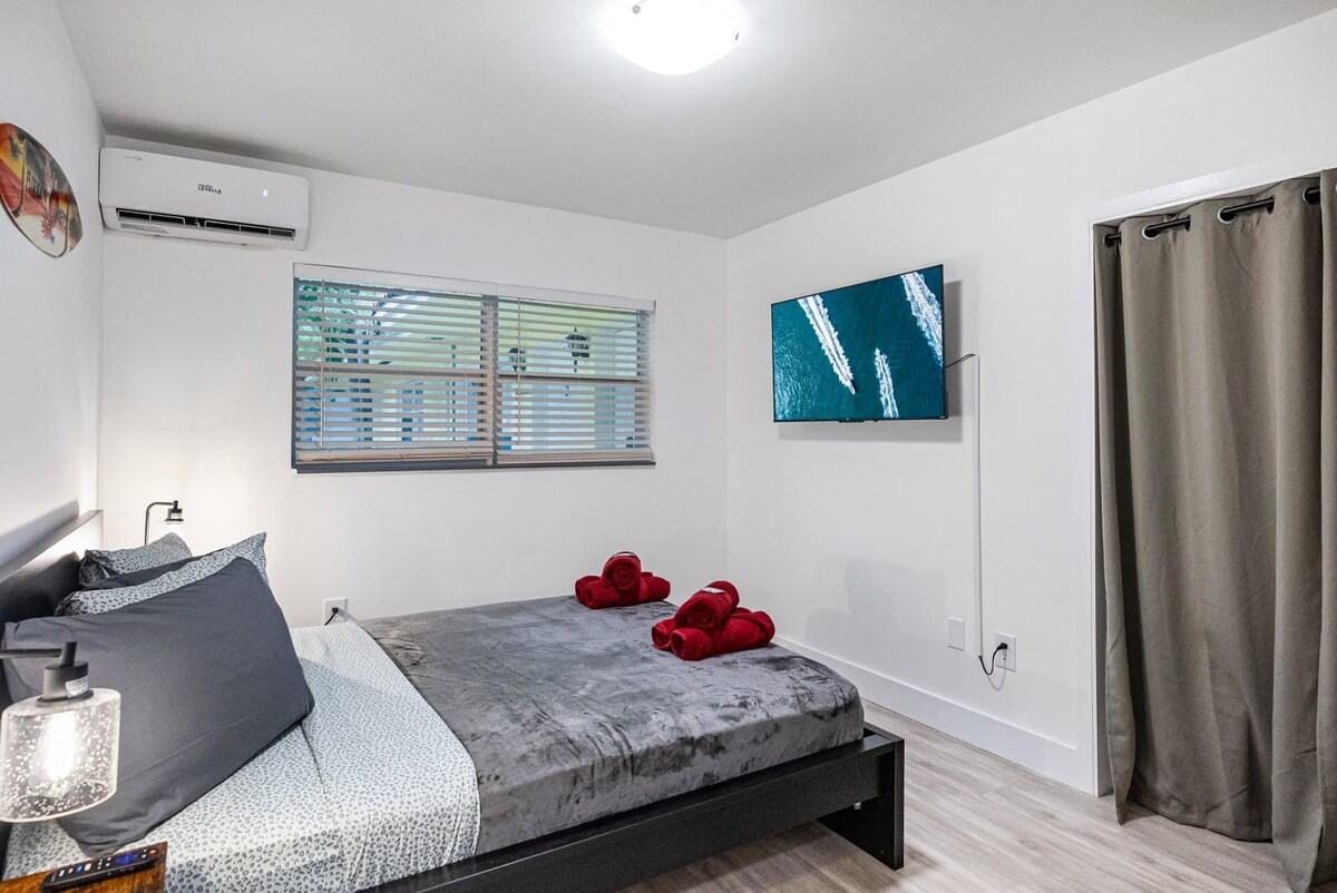 Upper East Side 1BR • Fast WiFi + Parking