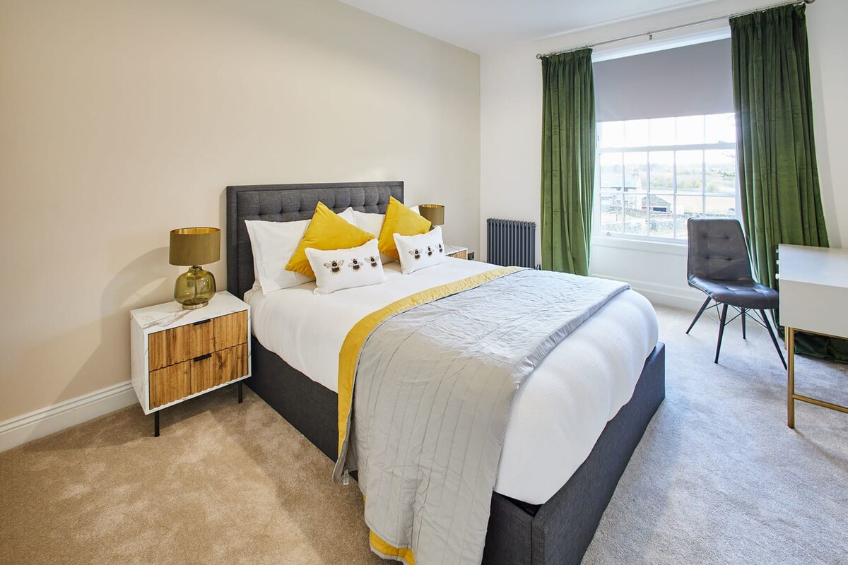 South View, Newton-in-Cartmel - Host & Stay