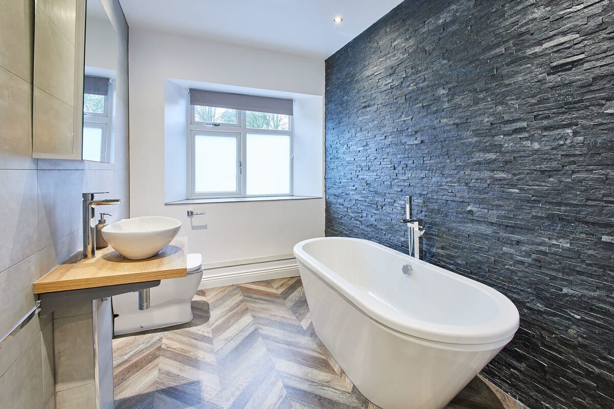 South View, Newton-in-Cartmel - Host & Stay