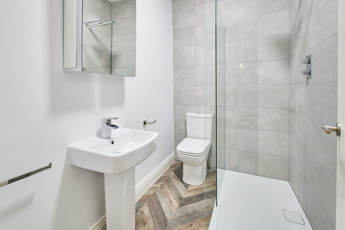 South View, Newton-in-Cartmel - Host & Stay