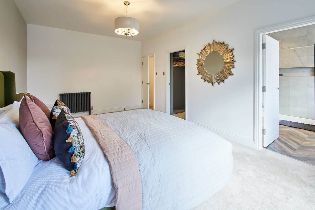 South View, Newton-in-Cartmel - Host & Stay