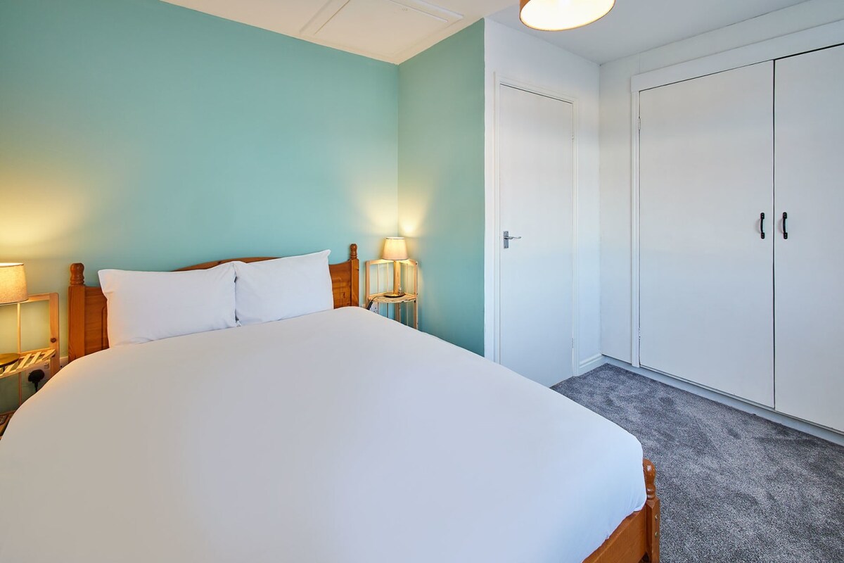 St Mark's Close, Marske-by-the-Sea - Host & Stay