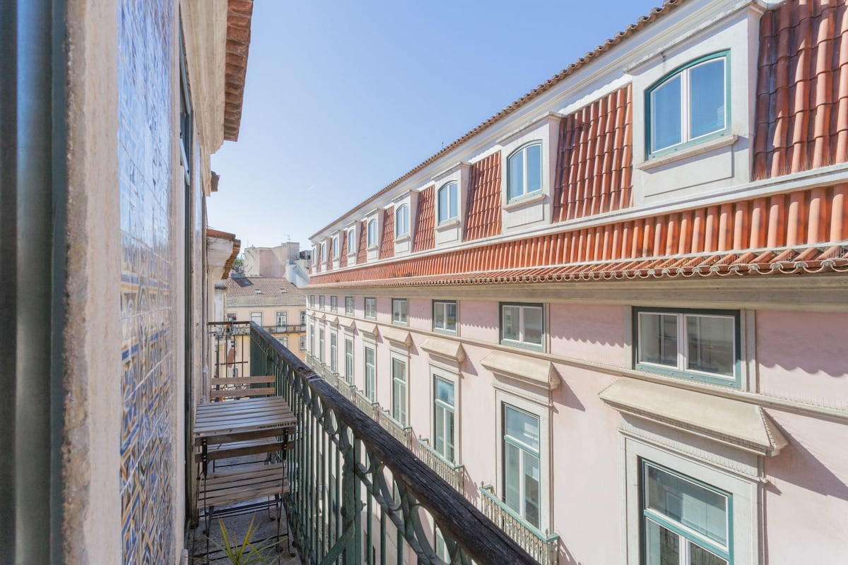 Chiado 4BR | A/C, Balcony, Parking & Monuments - Picture 39