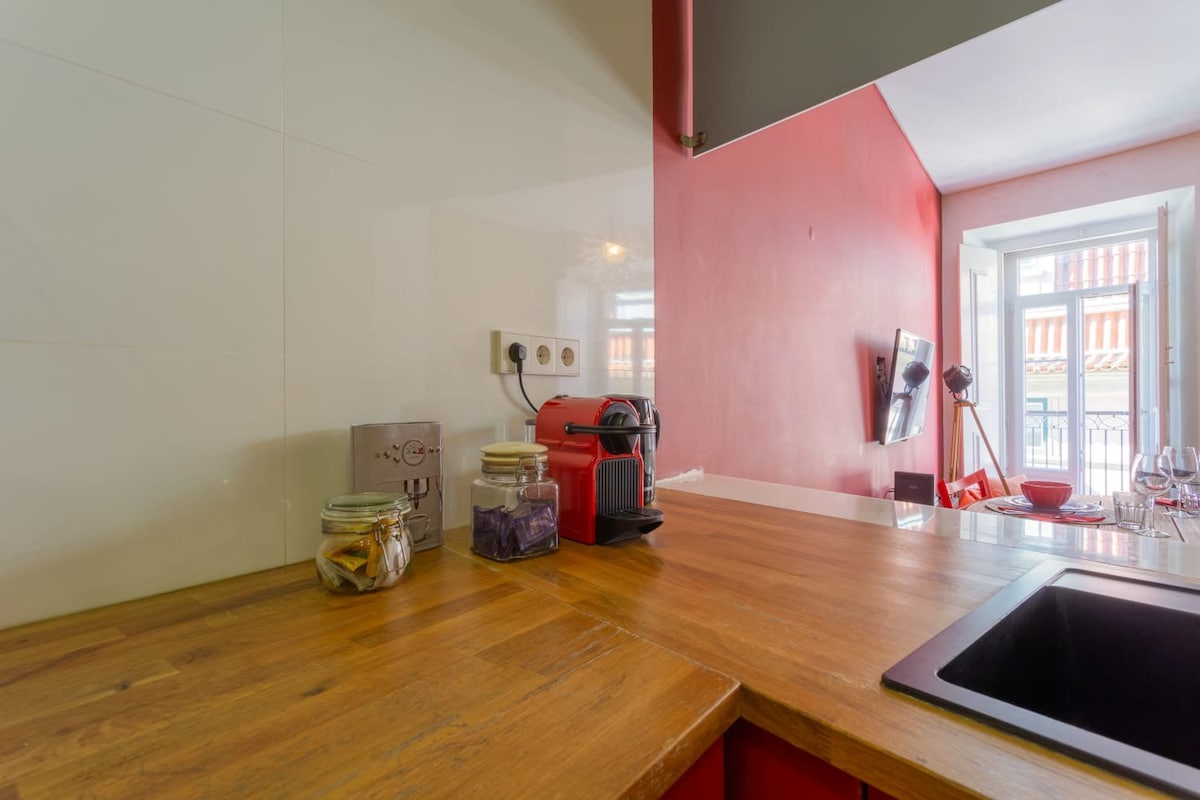 Chiado 4BR | A/C, Balcony, Parking & Monuments - Picture 21