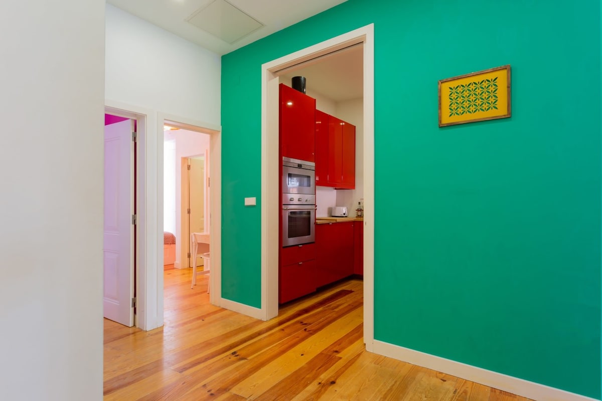 Chiado 4BR | A/C, Balcony, Parking & Monuments - Picture 18