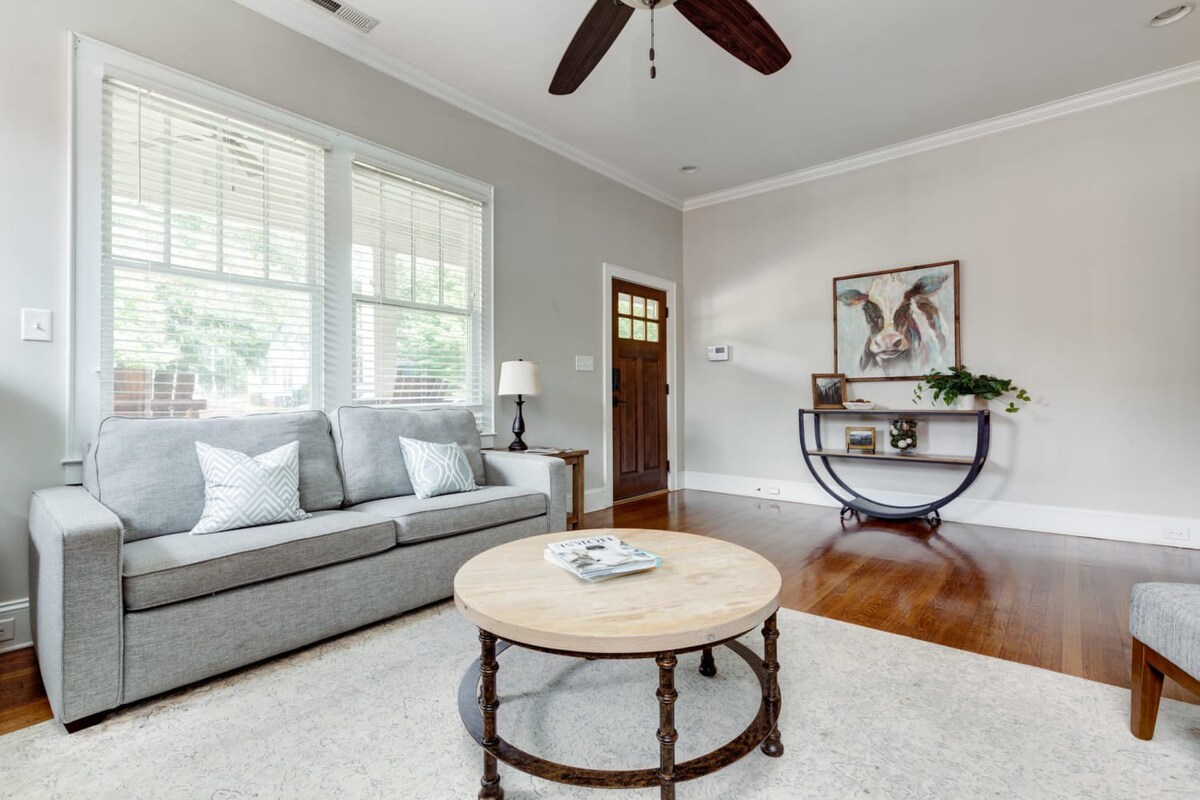 Charming Home - Walk to Uptown & Panthers Stadium - Historic District - Great Location - Foto 7
