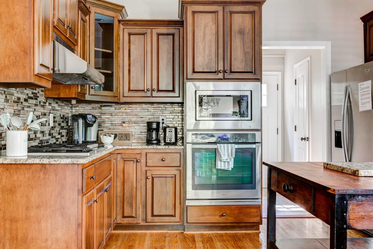 Charming Home - Walk to Uptown & Panthers Stadium - Historic District - Great Location - Foto 18