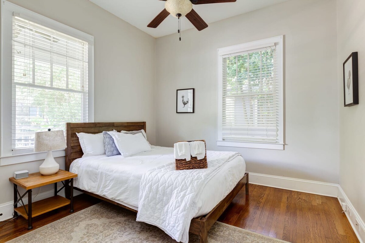 Charming Home - Walk to Uptown & Panthers Stadium - Historic District - Great Location - Foto 34