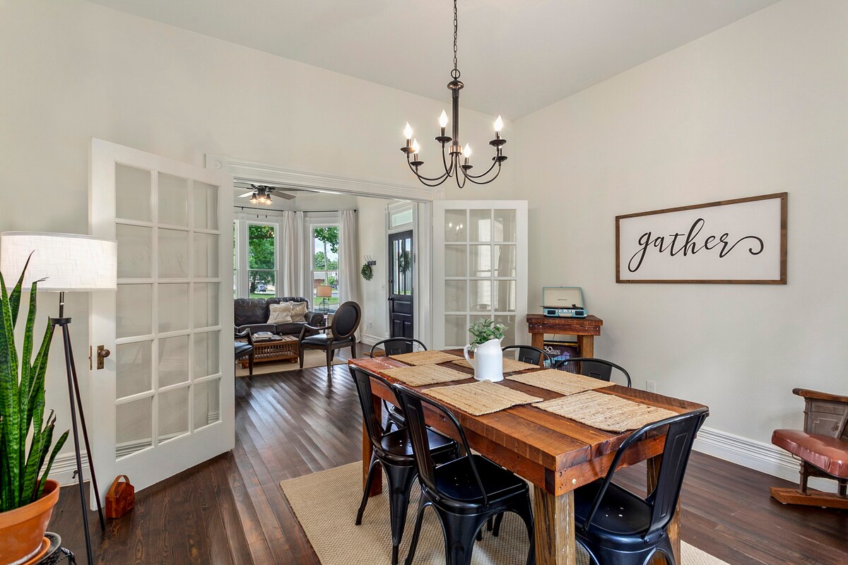 The Grove Cottage - Downtown Springdale