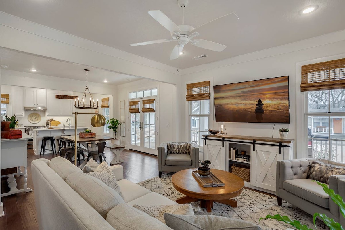 The SoFay Farmhouse - 1 mi From U of A