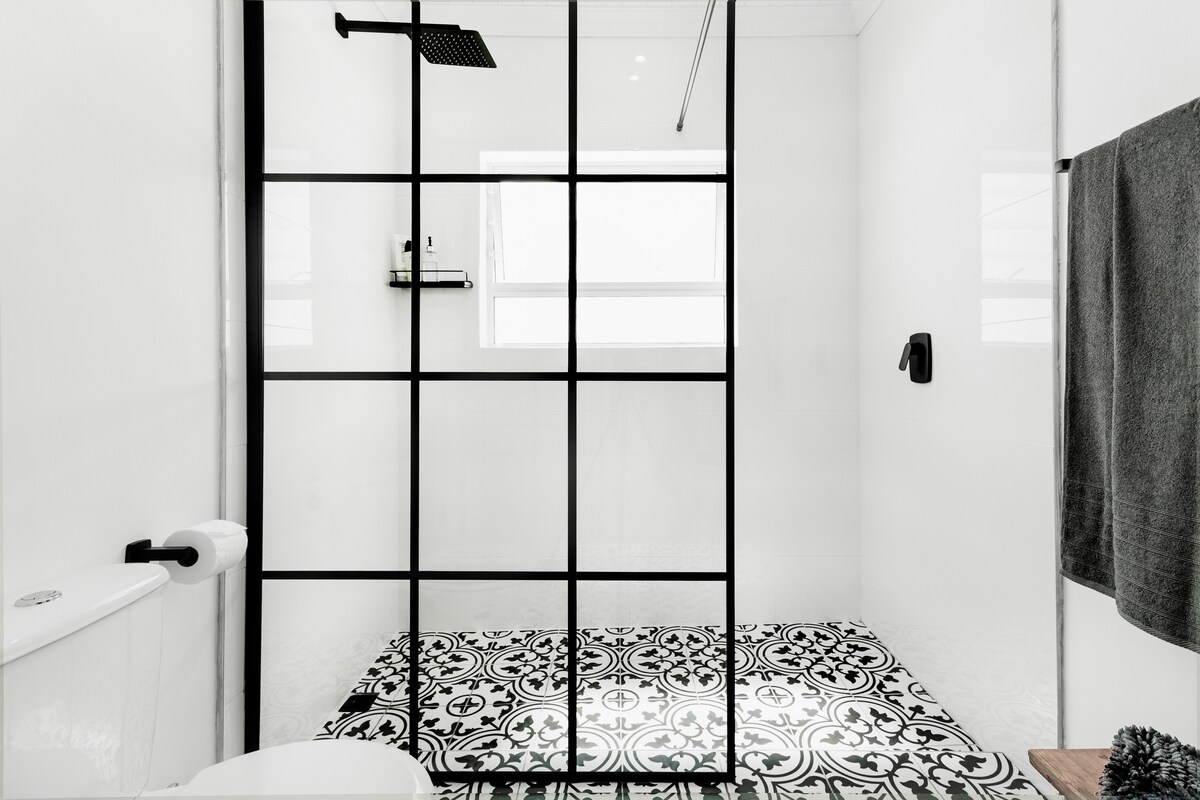 Live like a local Quiet Central - Photo 30