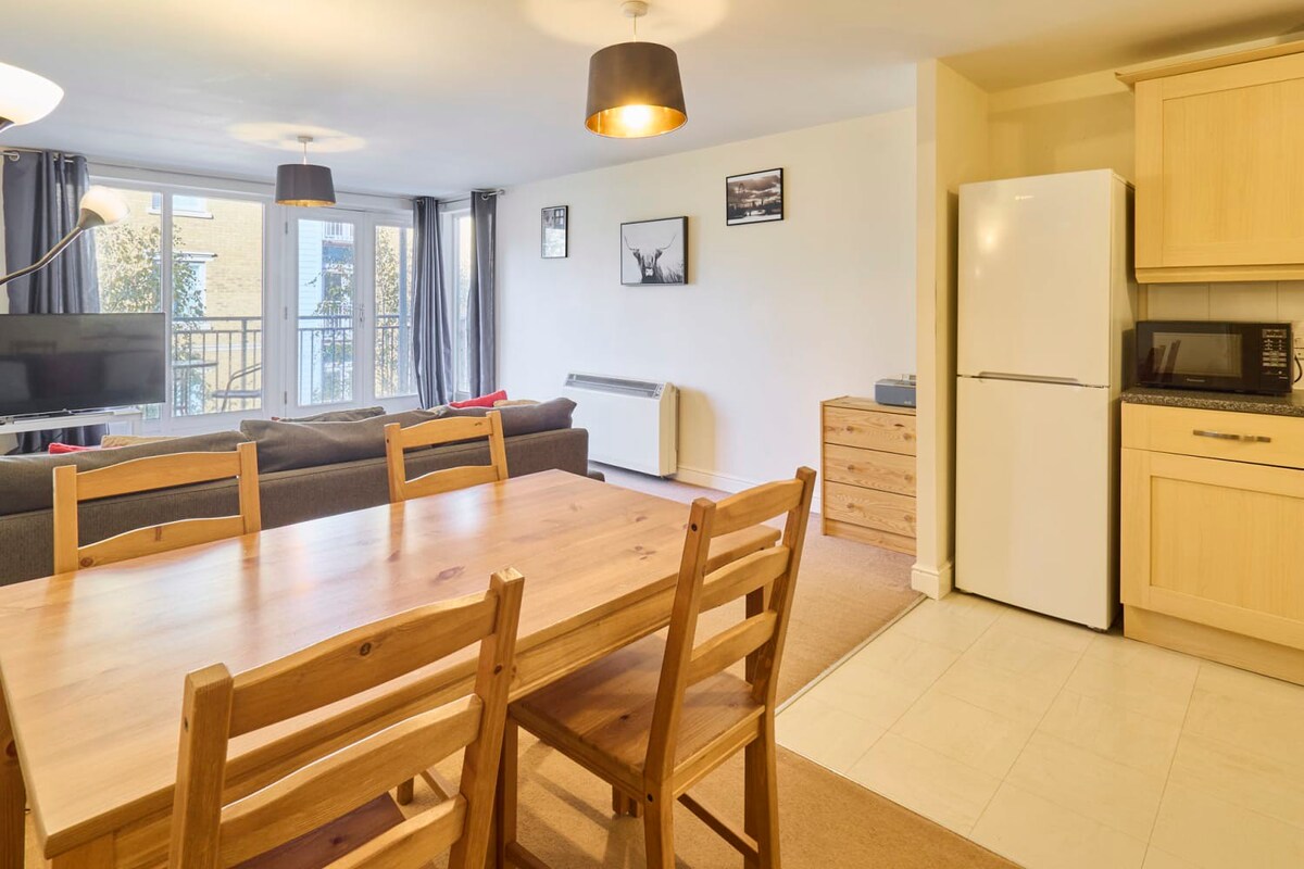 Bingley Court, Canterbury - Host & Stay