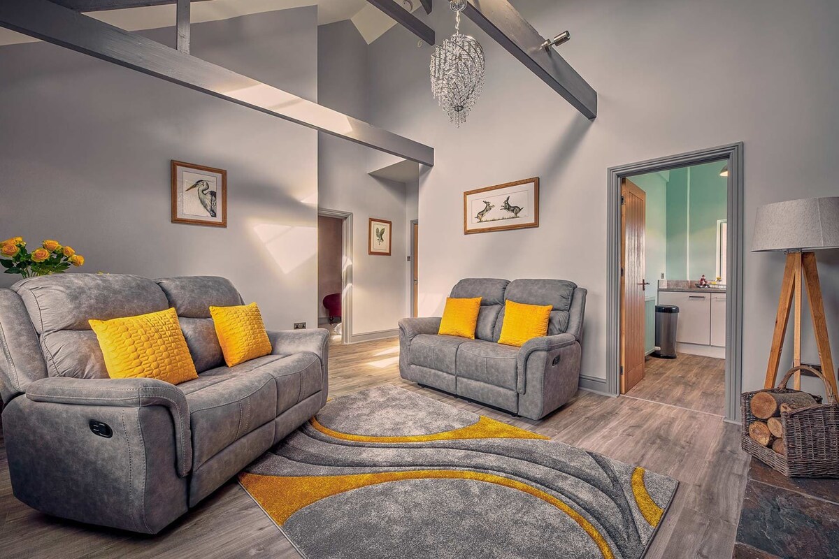 Bluebell Cottage, Belford - Host & Stay