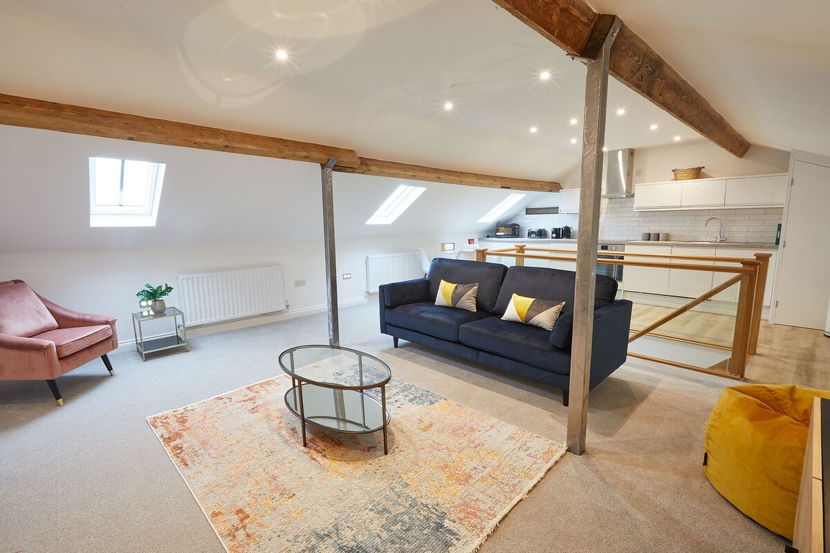 Apartment C at Cornerhouse Apartments, Saltburn-by-the-Sea - Host & Stay