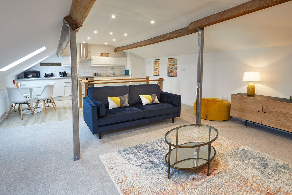 Apartment C at Cornerhouse Apartments, Saltburn-by-the-Sea - Host & Stay