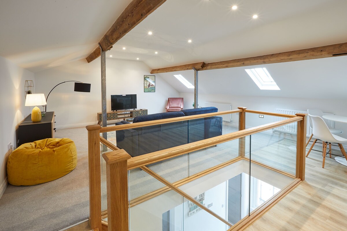 Apartment C at Cornerhouse Apartments, Saltburn-by-the-Sea - Host & Stay