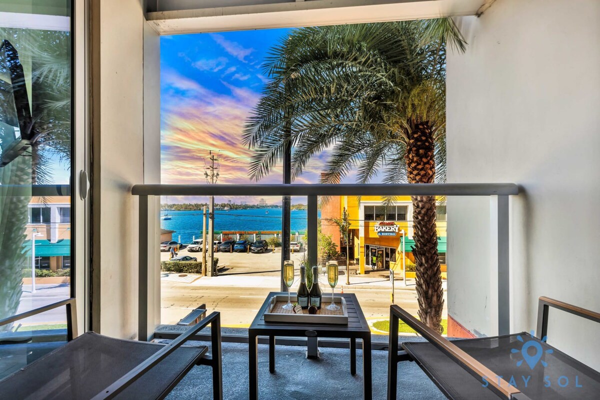 Condo Bay View Infinity Pool Beach Service