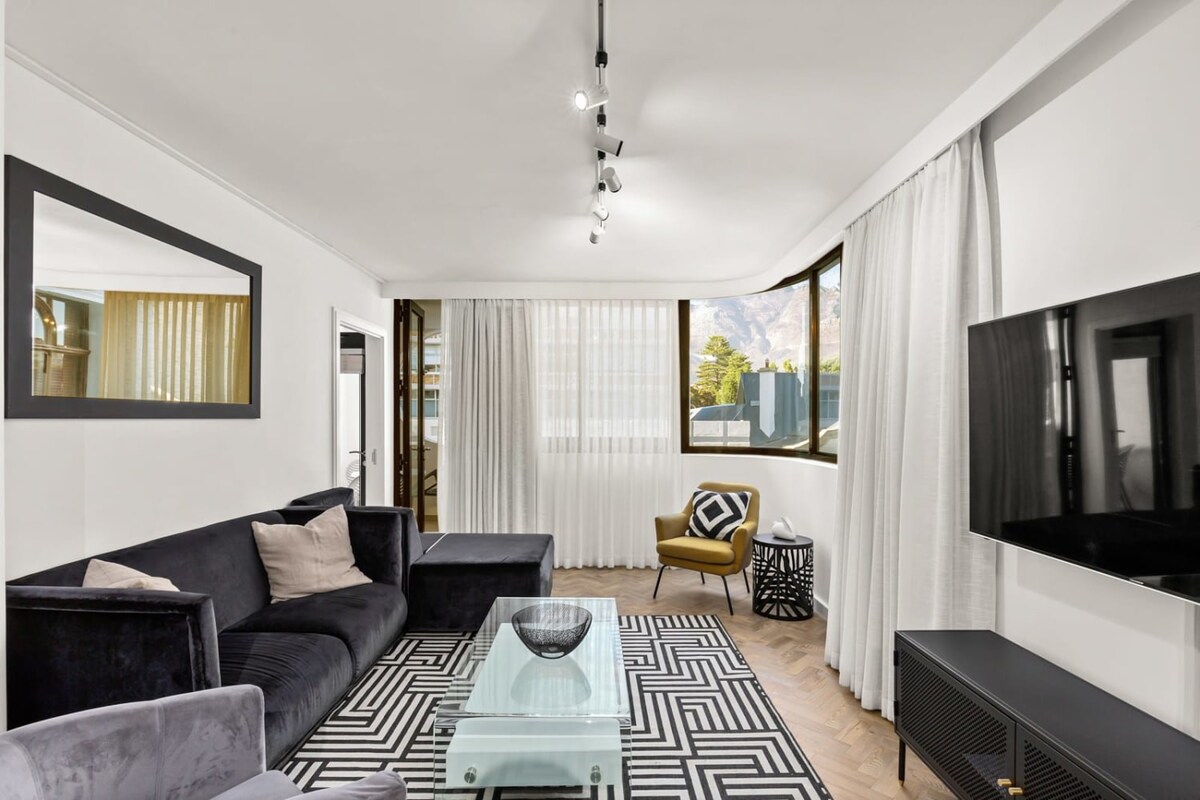 Tuynhuys Luxurious with Stunning View - Photo 2