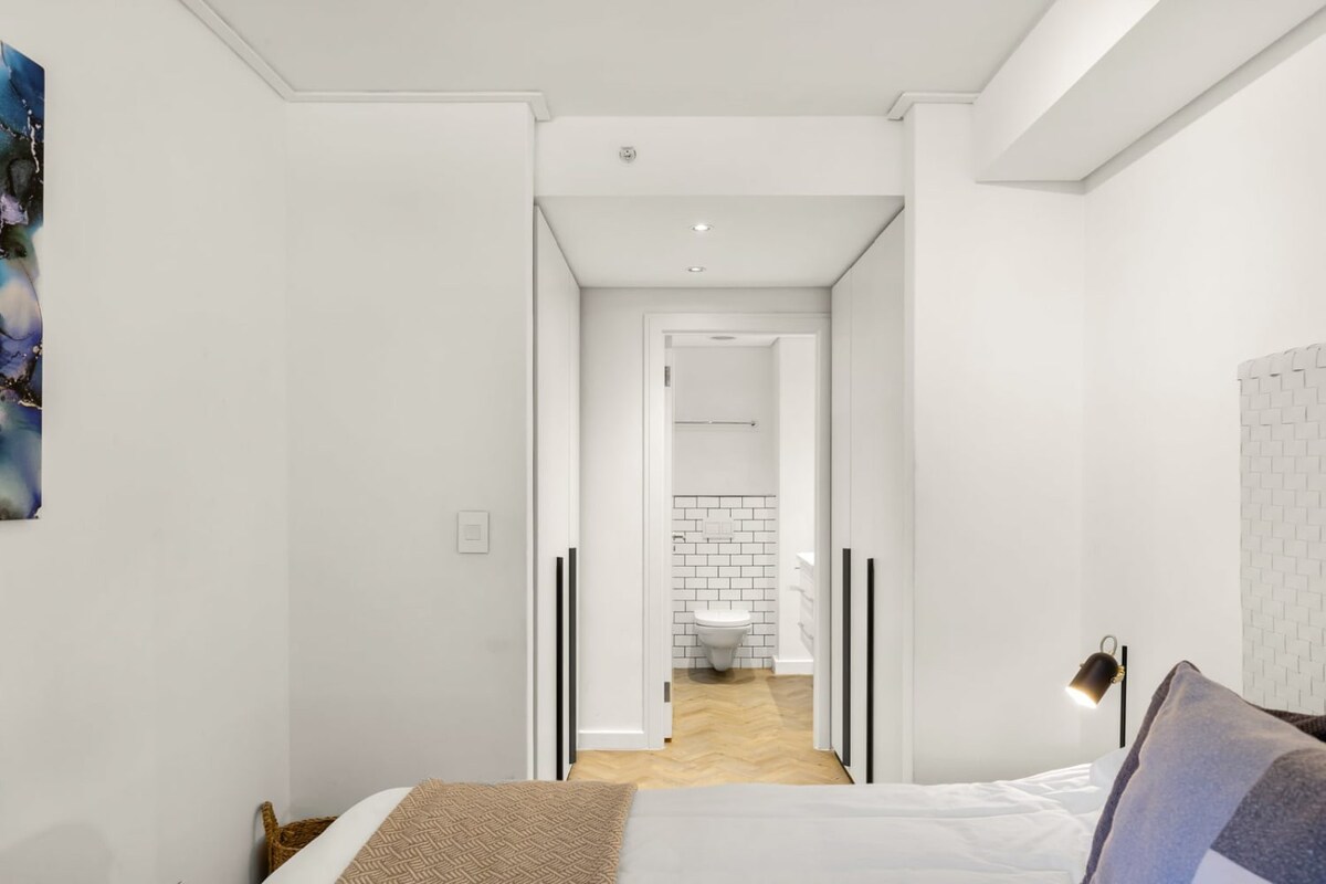 Tuynhuys Luxurious with Stunning View - Photo 11
