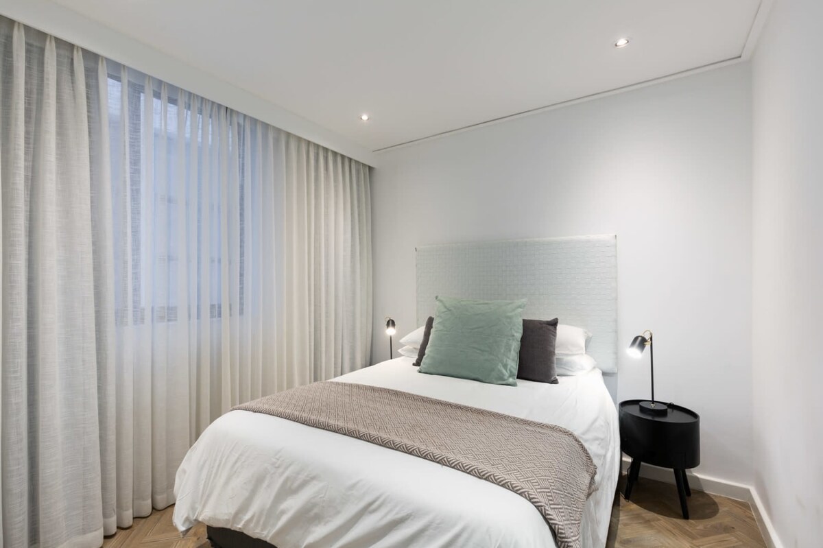 Tuynhuys Luxurious with Stunning View - Photo 9