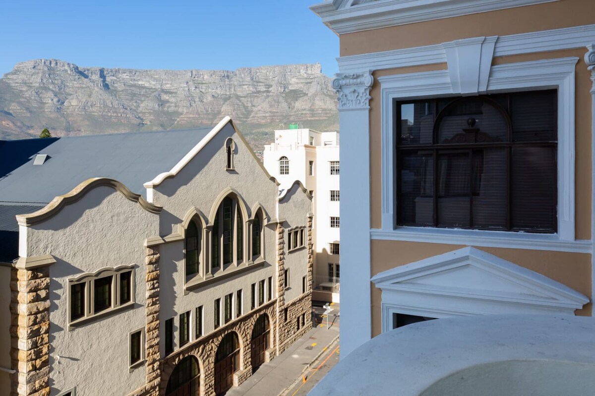 Tuynhuys Luxurious with Stunning View - Photo 31