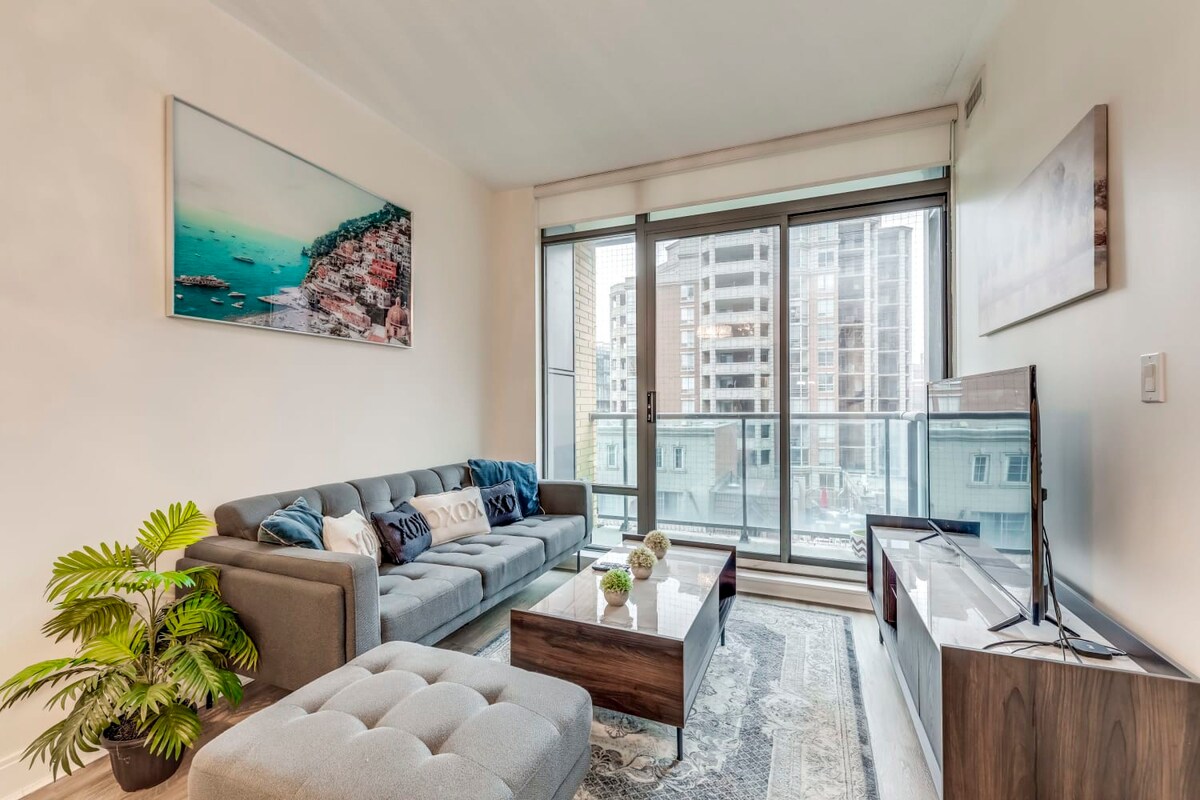 Yorkville Jewel 1 Bedroom Suite