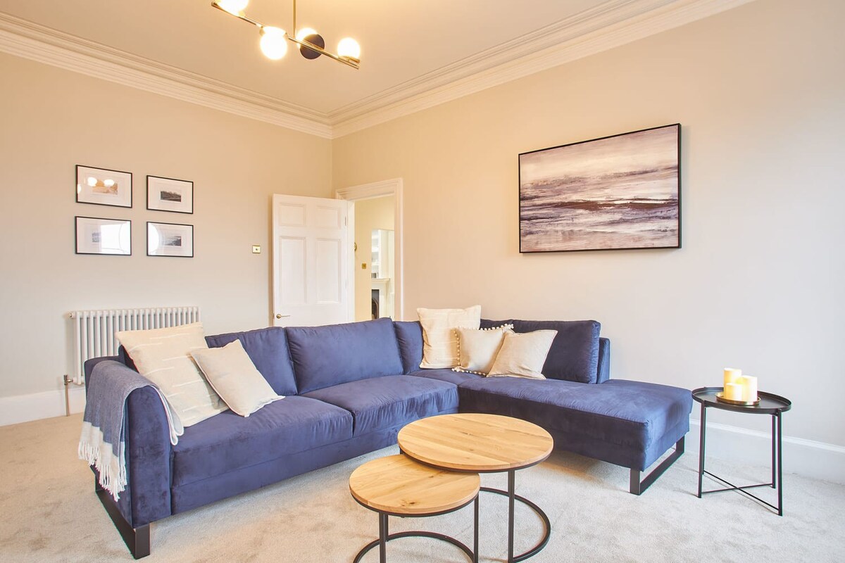 Huntcliff View Apartment, Saltburn-by-the-Sea - Host & Stay
