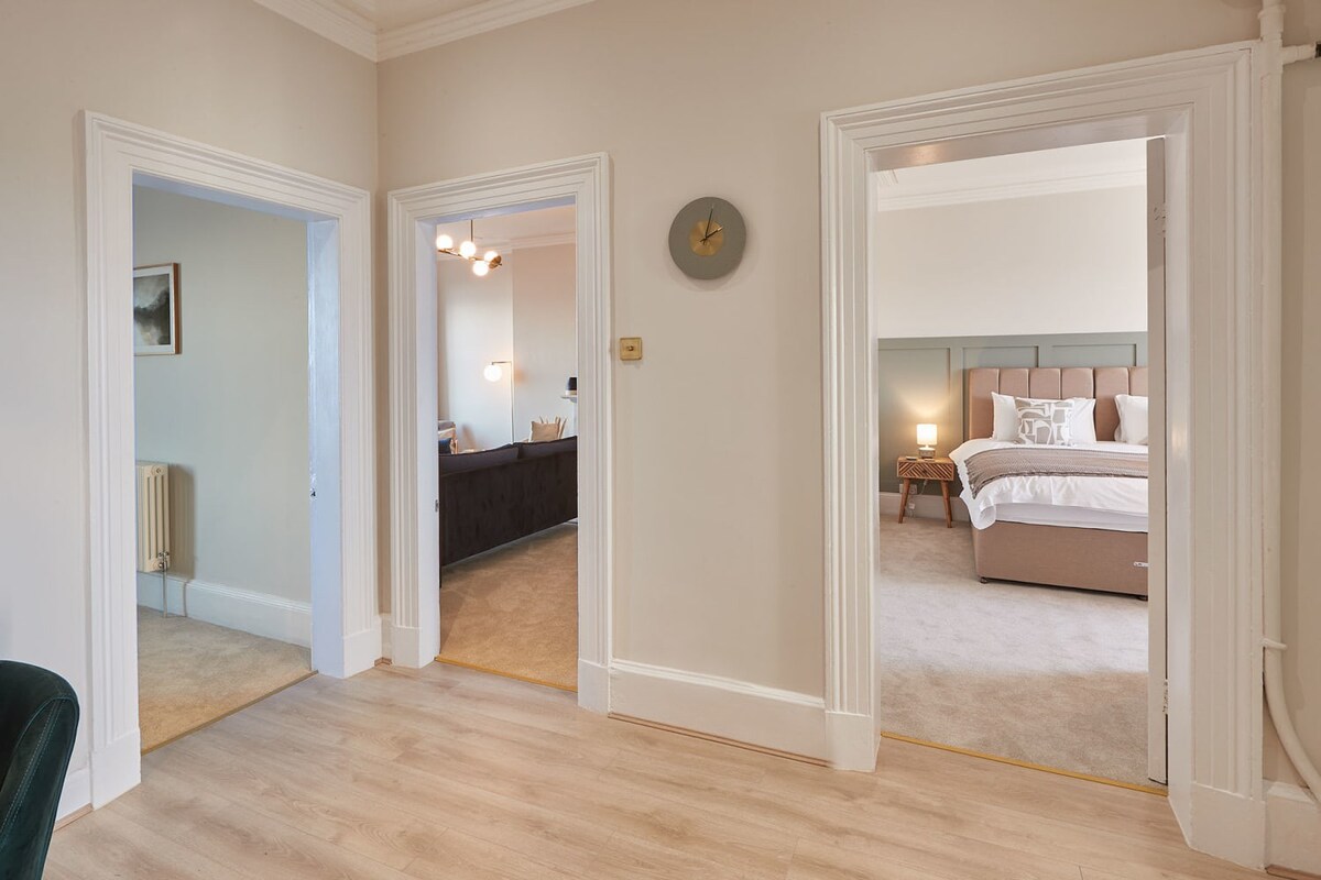 Huntcliff View Apartment, Saltburn-by-the-Sea - Host & Stay