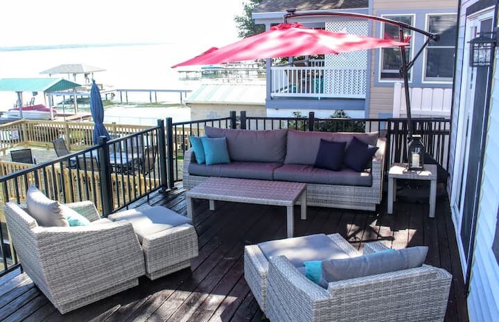 Lakefront House w/ Kayaks, Fire Pit & Game Room - Picture 29