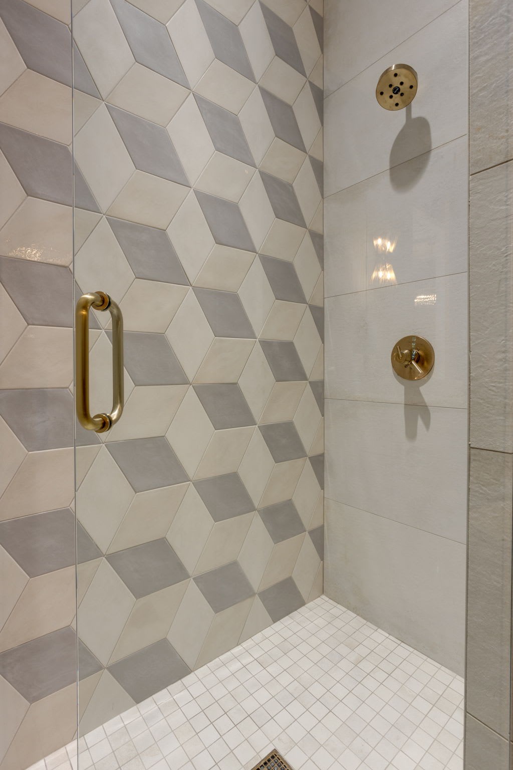 Modern Luxury! Hot Tub,Mini Golf,Elevator,Views - Photo 33