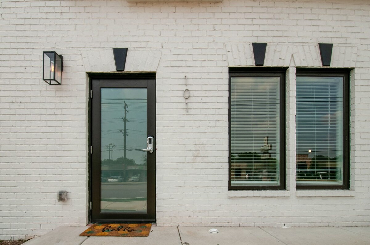 New Nashville Condo with 2 King beds, walk to bars - Photo 5