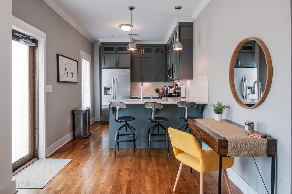 New Nashville Condo with 2 King beds, walk to bars - Photo 12