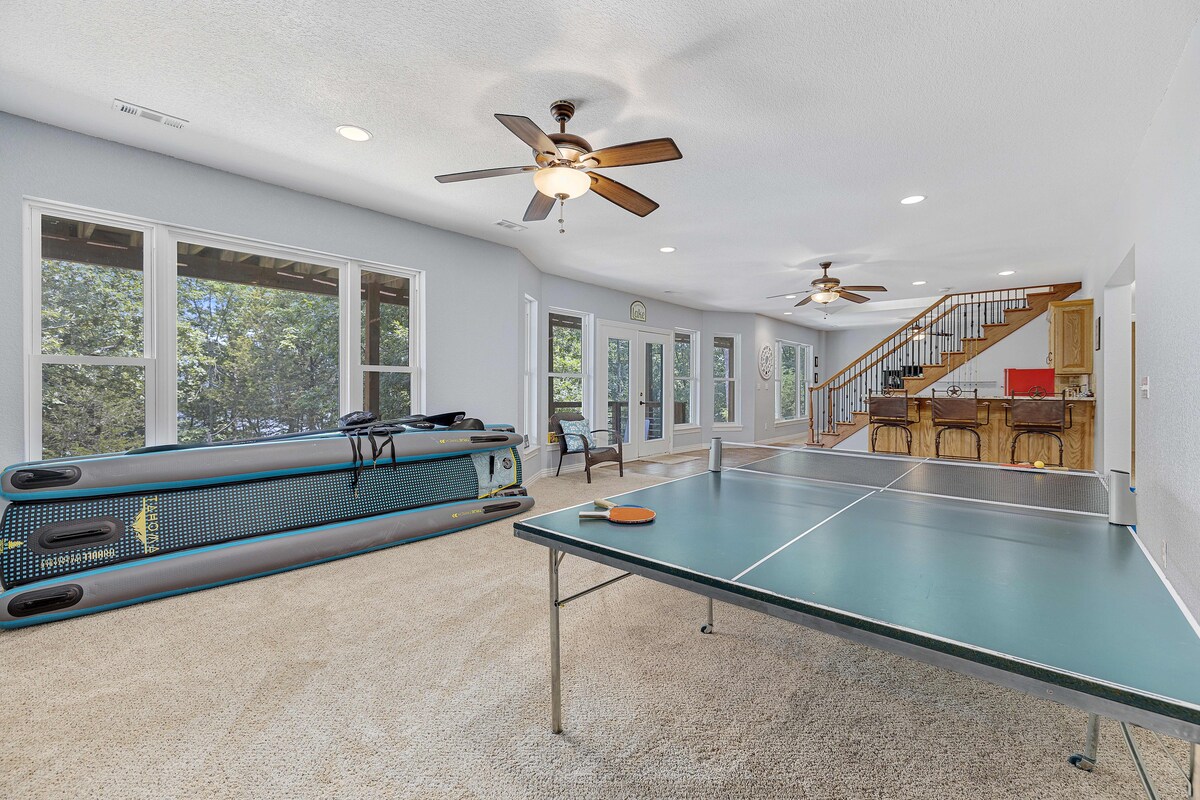 The Lake Escape - On Beaver Lake - Sleeps 15