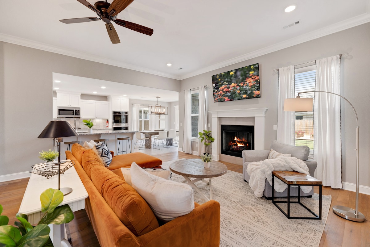 The Marigold - Modern - 5 mi to Downtown