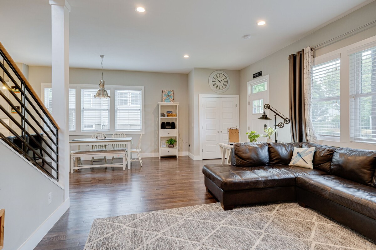 Spacious Home w/Game Room+Walk to Highland Yards