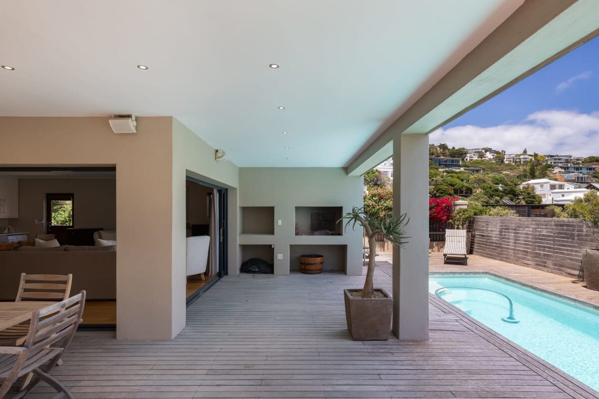Llandudno Dream Home Walk to Beach