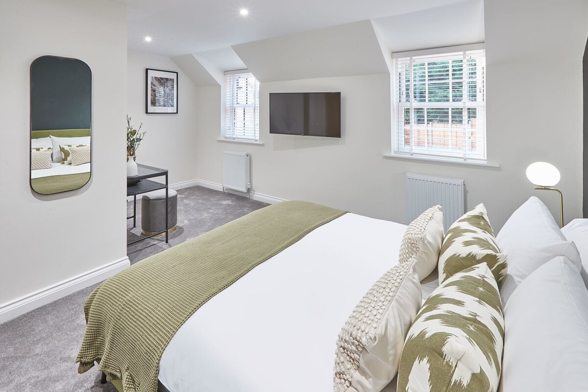 Littlebeck House, Briggswath - Host & Stay