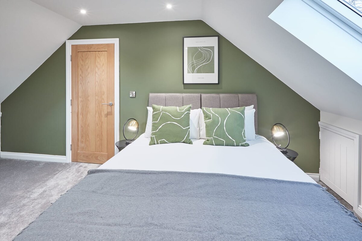 Littlebeck House, Briggswath - Host & Stay