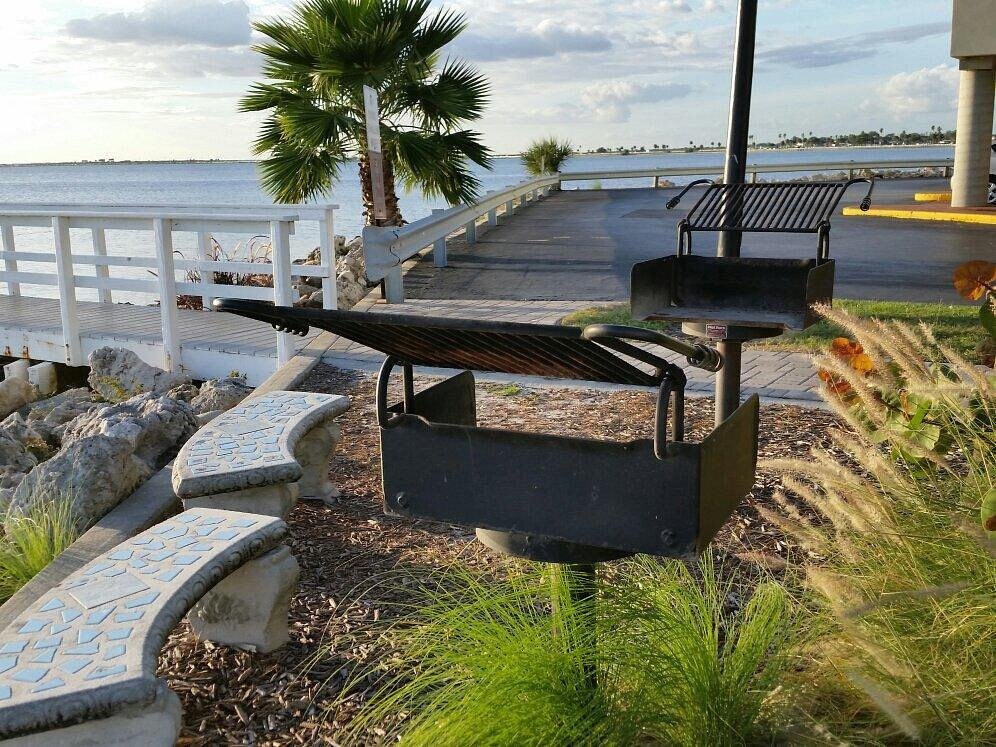 Remote Work Waterfront Views! Heated Pool in Tampa - Foto 23