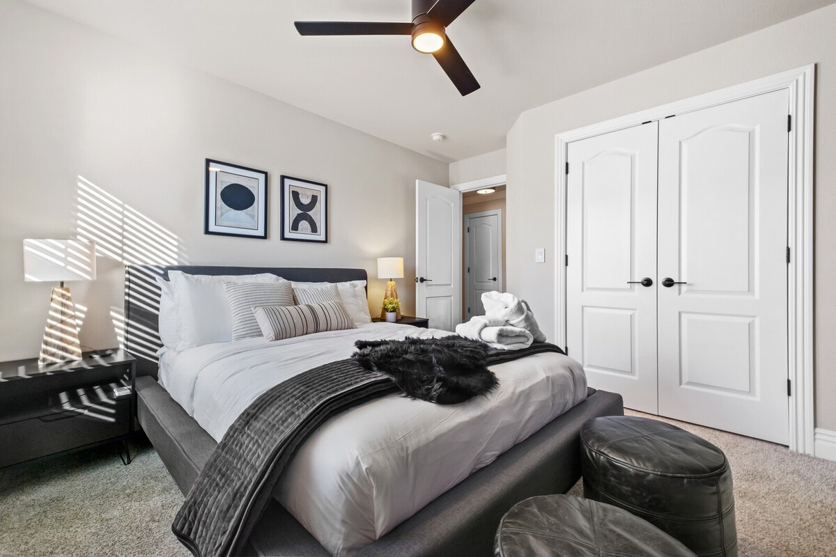 Apollo House | Luxury Retreat in Rogers. Sleeps 11 - Foto 7