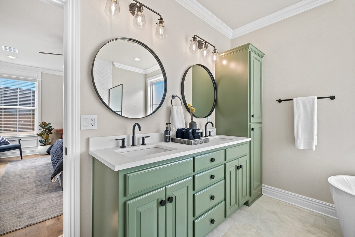 Apollo House | Luxury Retreat in Rogers. Sleeps 11 - Foto 30