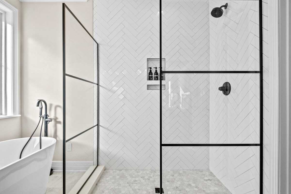 Apollo House | Luxury Retreat in Rogers. Sleeps 11 - Foto 31