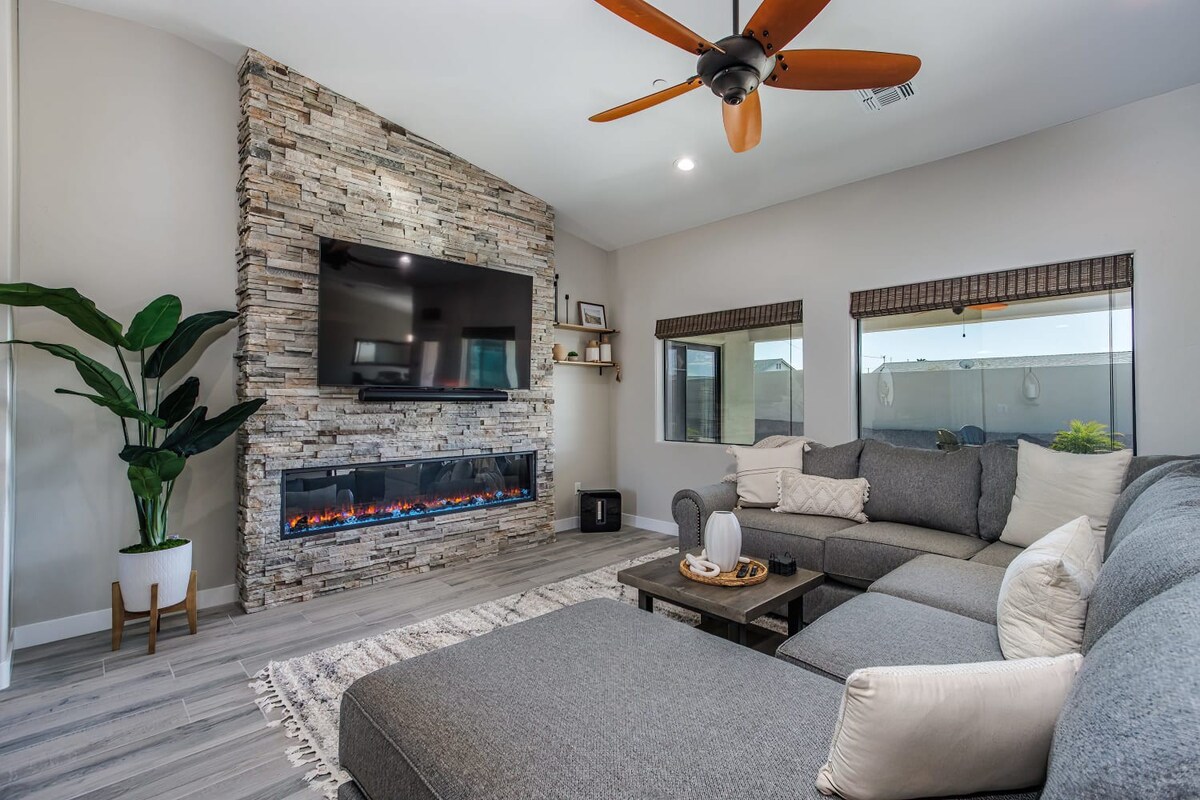 Stunning New Build | Heated Pool & Spa