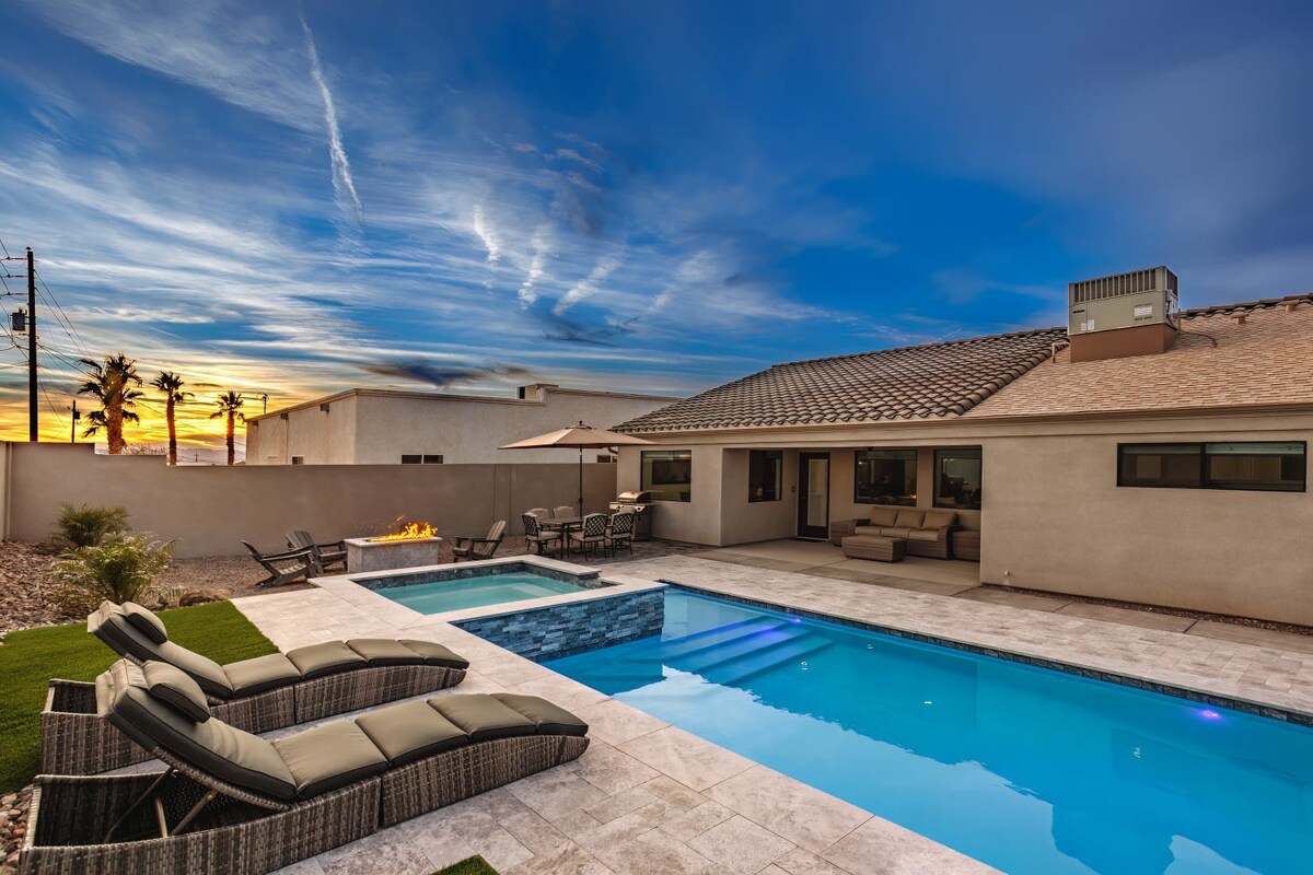 Stunning New Build | Heated Pool & Spa