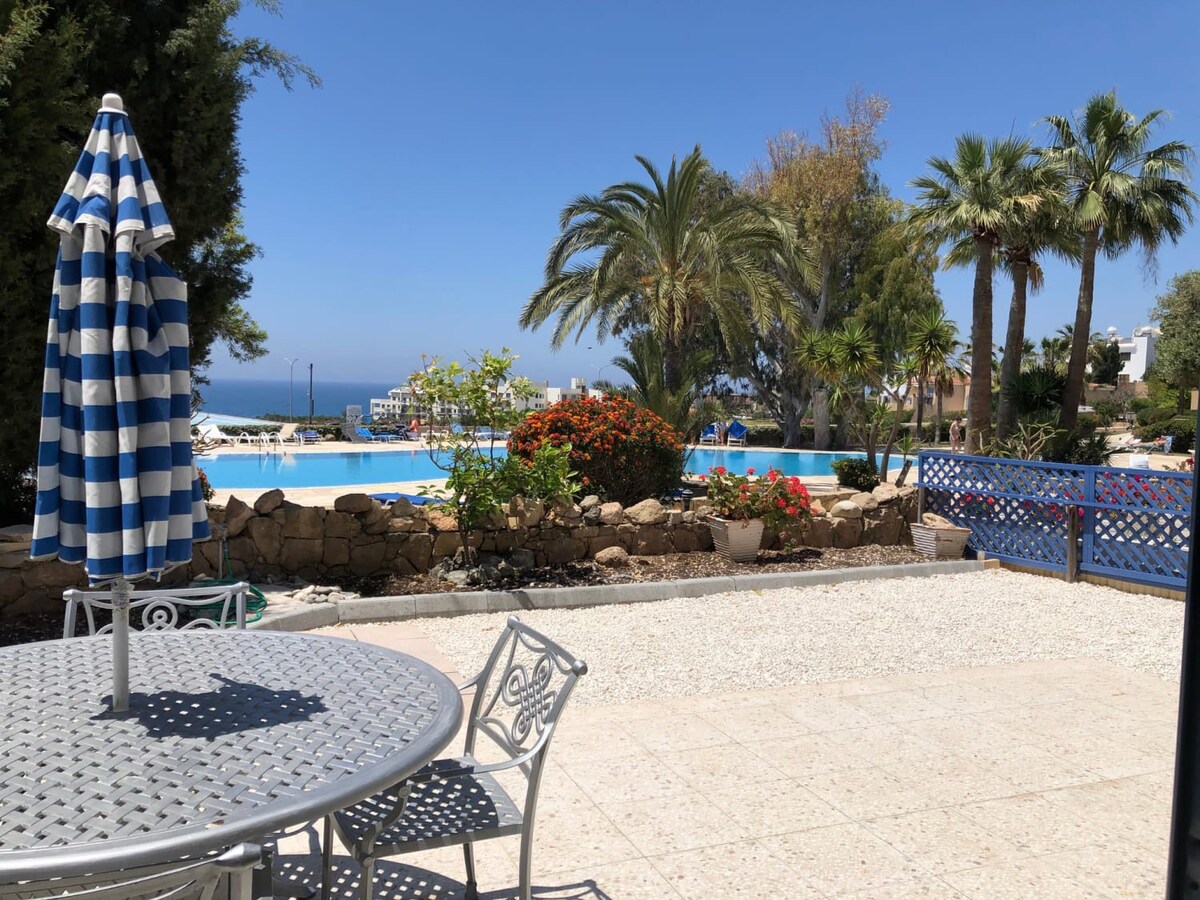 Kings Palace - Superb 2BR Ground Floor Apart. Pvt Patio near Pool