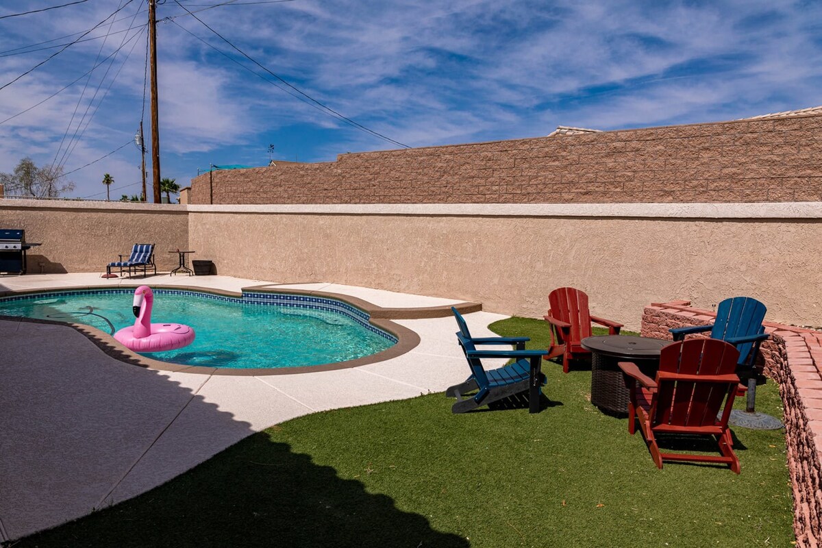 Pet-Friendly with Private Pool & Boat Parking
