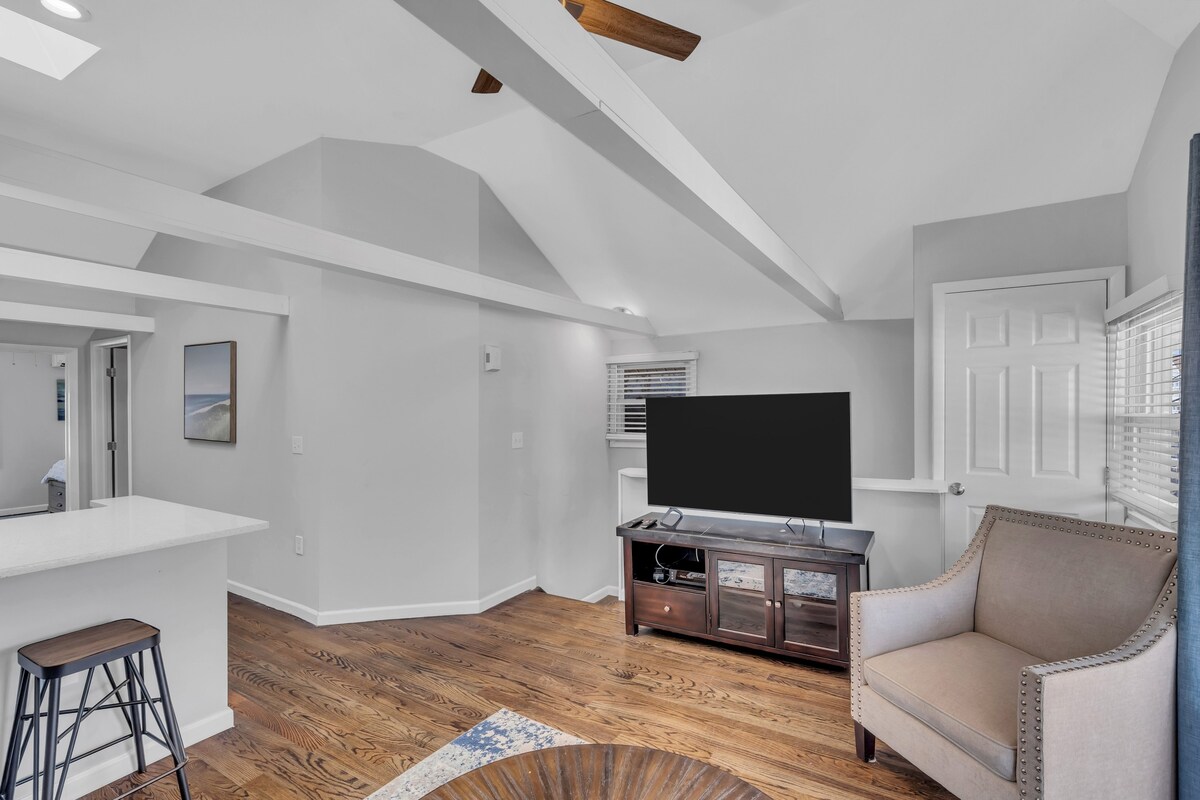 2BR 1BA Steps to the Sand II