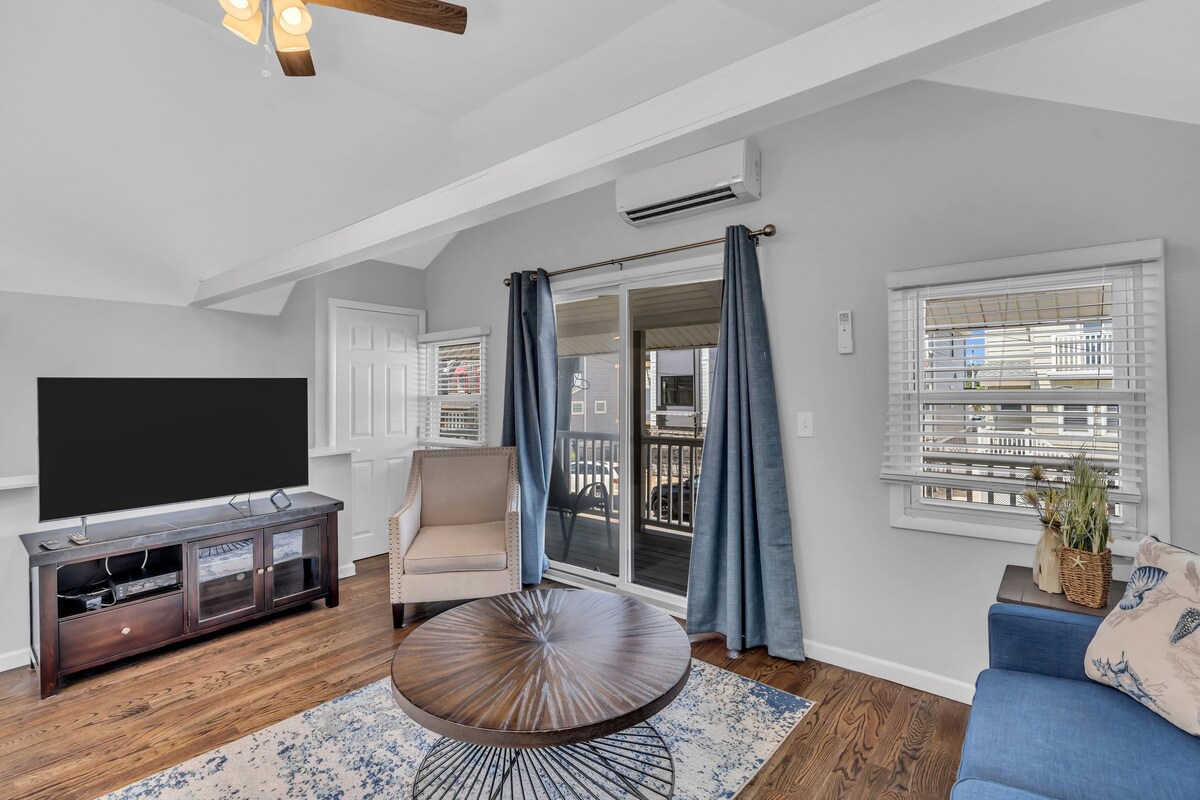 2BR 1BA Steps to the Sand II