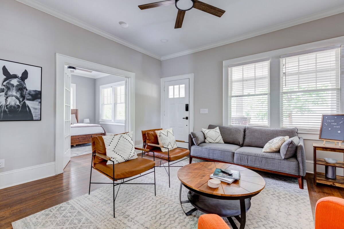 Adorable Home. Close to Everything. Great Location - Foto 4
